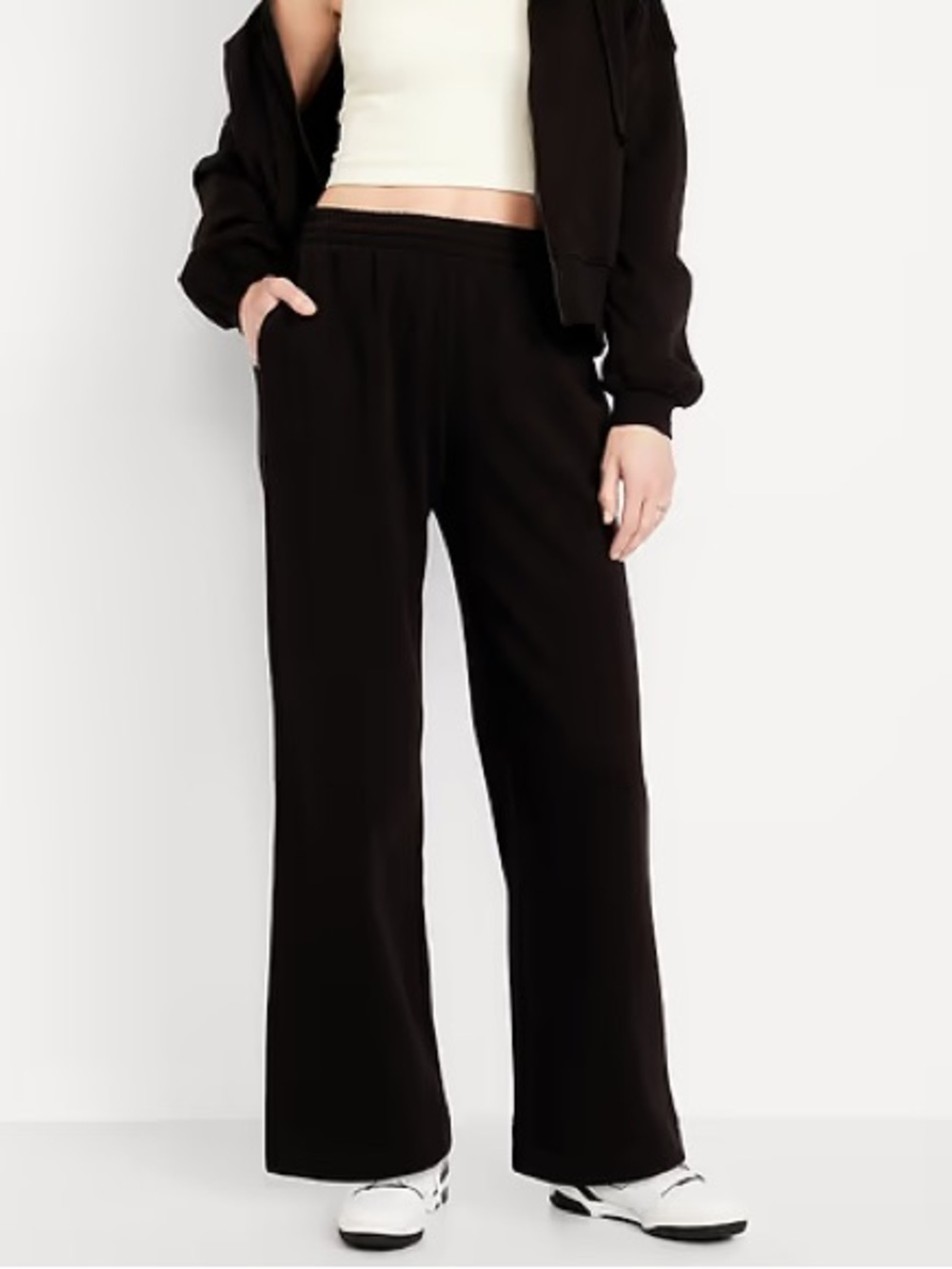 Old Navy High-Waisted SoComfy Wide Leg
Sweatpants Black